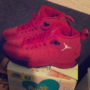 Jordans (red)❤️